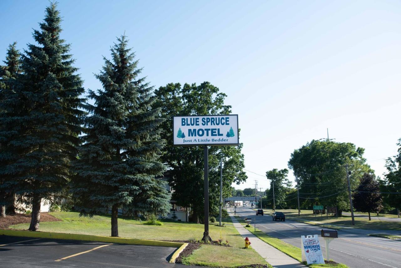 Blue Spruce Motel Massena Exteriör bild